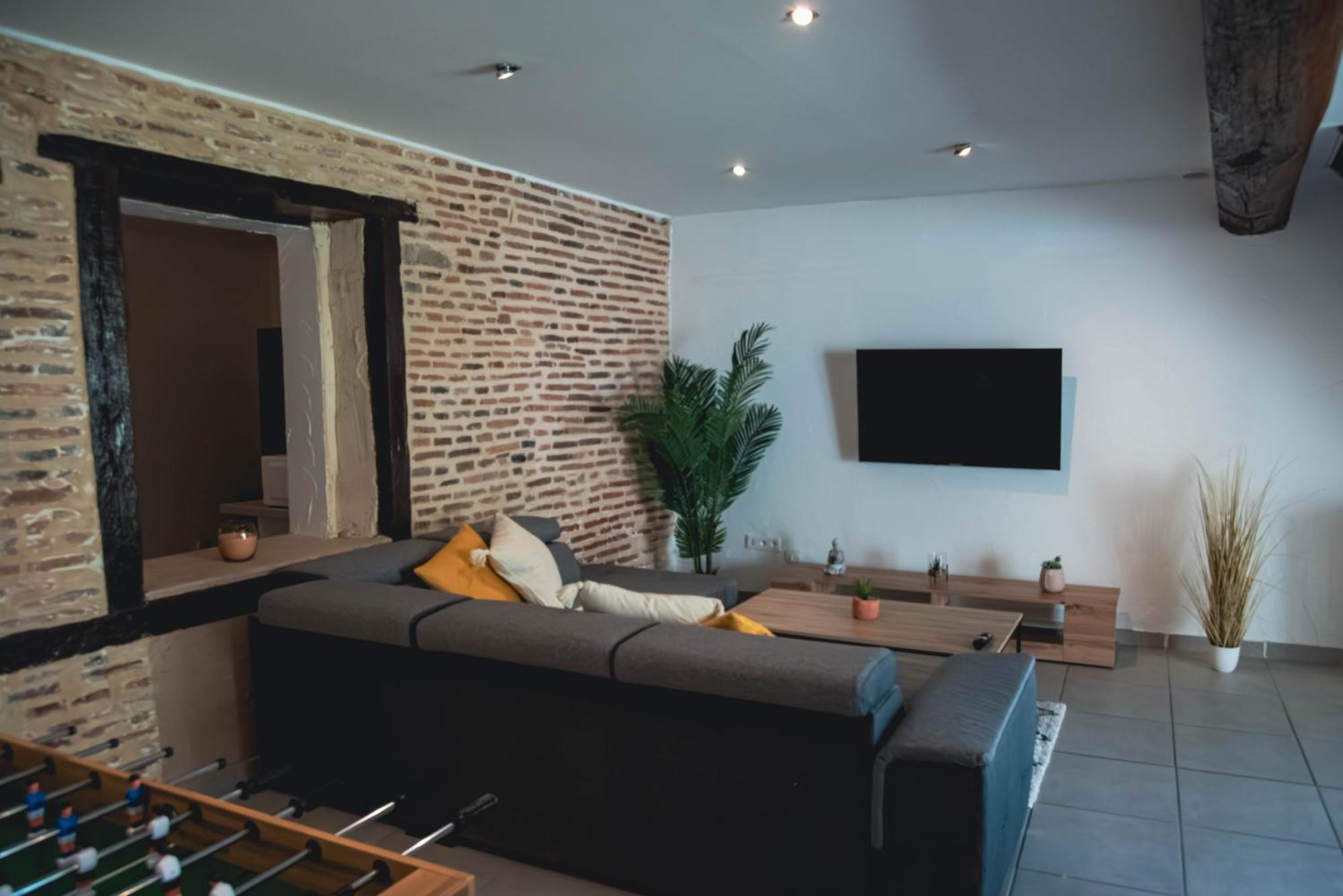 Maison 6 Personnes, Piscine Privee, Jardin Moulins  Luaran gambar